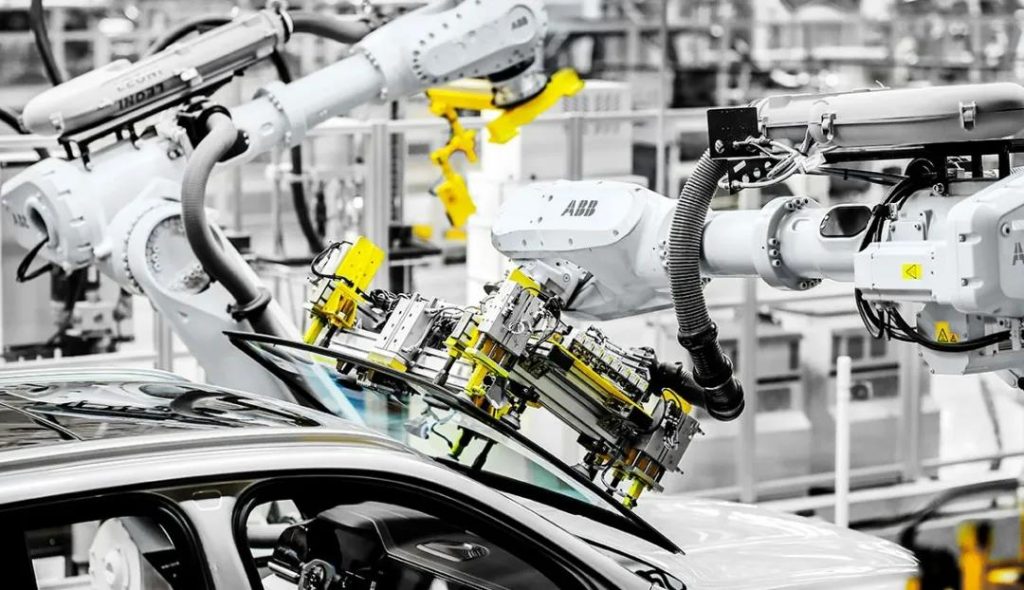工业4.0时代制造业转型升级掀热潮，看马扎克的智能工厂之道-华机展