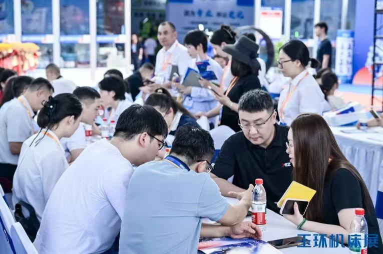 4天时间，867家参展企业，5万平方米，参观采购商54037人次……第22届中国（玉环）国际机床展圆满落幕！-华机展