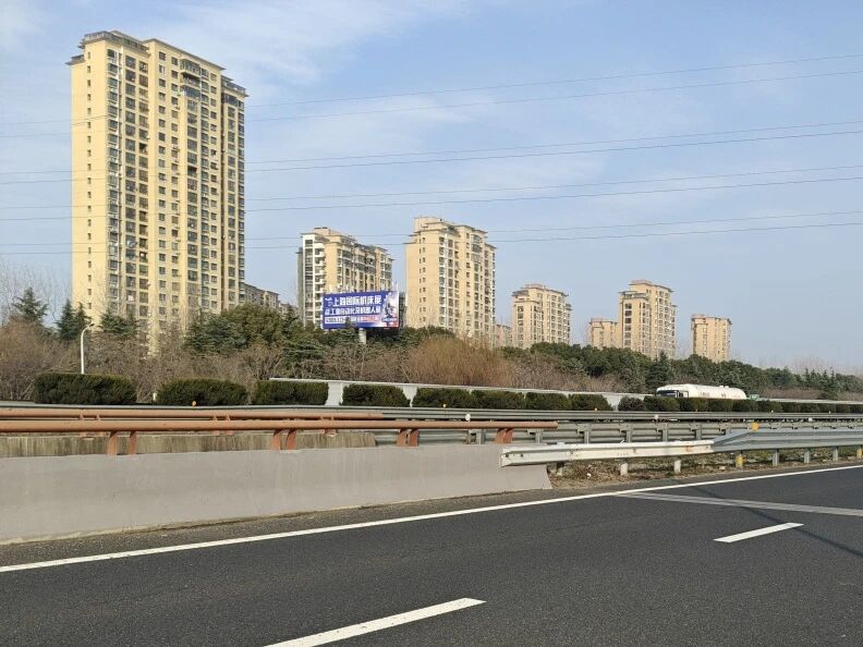 霸屏！CMES华机展|上海国际机床展户外广告全面上线，2026.3.23-26，上海见~-华机展