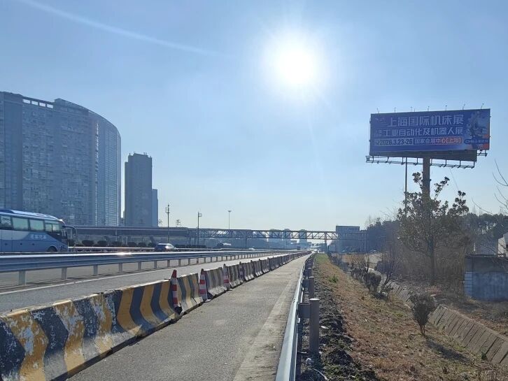 霸屏！CMES华机展|上海国际机床展户外广告全面上线，2026.3.23-26，上海见~-华机展