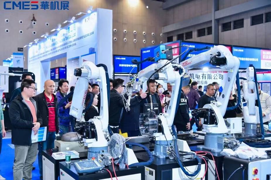 2026全国开春机床首展启幕！佛山机床展首日盛况-华机展